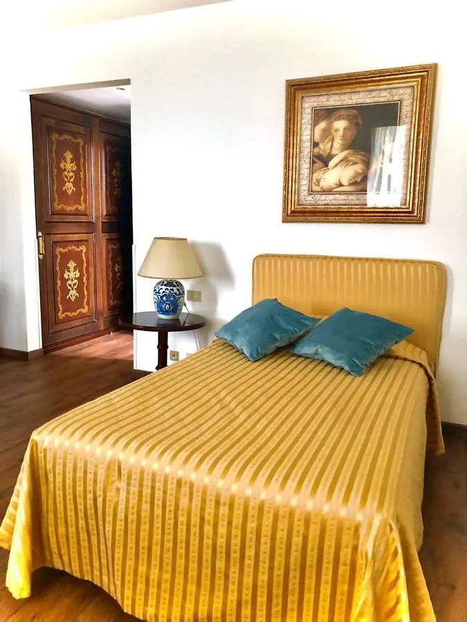 Hotel Villa Montanarini Villarotta 4*,