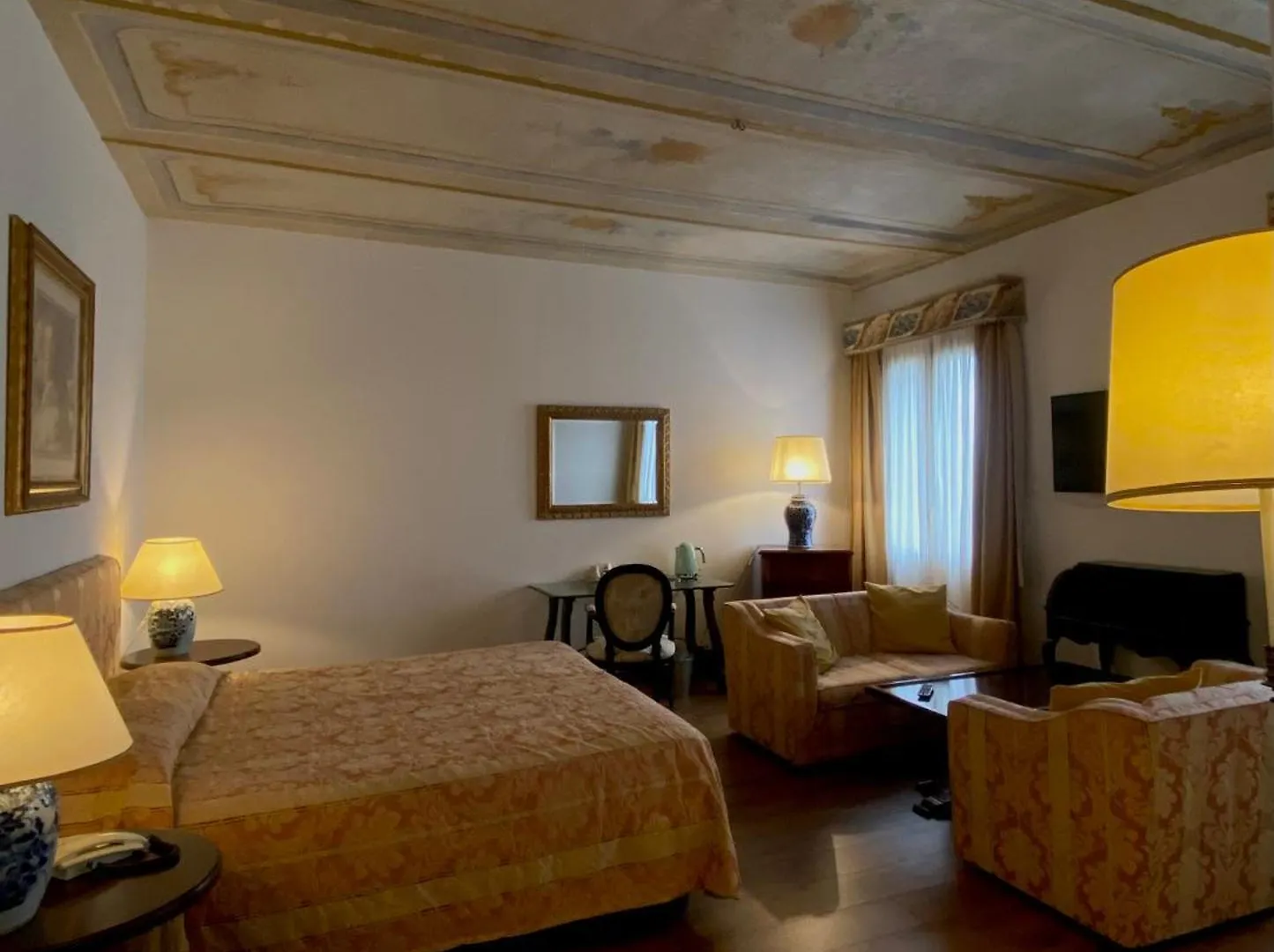 Hotel Villa Montanarini Villarotta 4*,  Italy