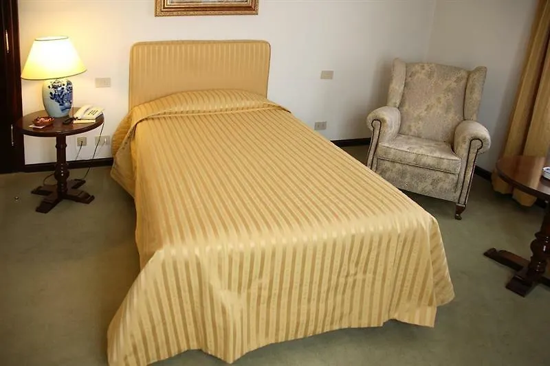 Hotel Villa Montanarini Villarotta 4*,  Italy